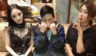 两个人吃瓜的娱乐圈小说